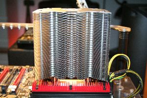 00063 REEVEN__KELVEROS_WWW.XTREMEHARDWARE.COM